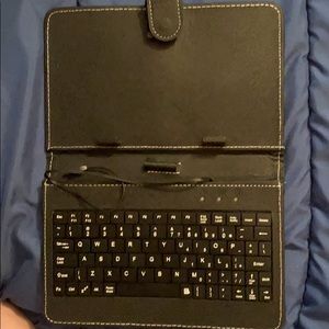 Portable lightweight keyboard